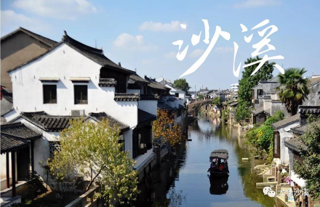 茅台与瑞幸合作“龙年酱香巧克力”饮品开卖，单杯优惠价18元